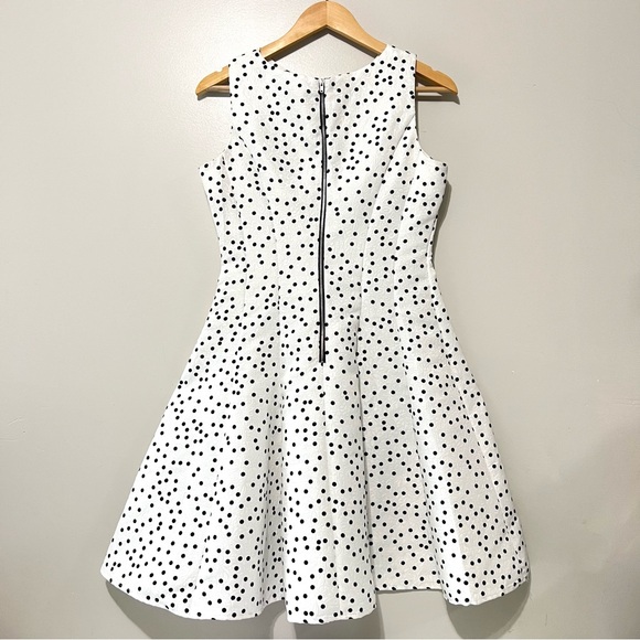 Gabby Skye White Black Polka Dot Fit and Flare Dress Sleeveless Cocktail Size 6 - Picture 3 of 13